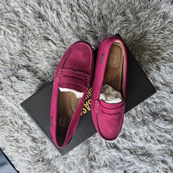 G.H. Bass Magenta Moccasins - Picture 2 of 8
